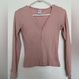 Aritzia TNA waffle Henley 3 button long sleeve top in pink, waist length, size S
